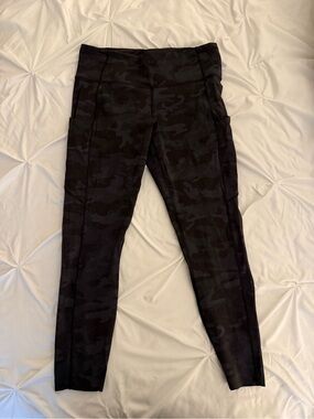 Lululemon Cropped High-Waist Fast and Free Tights